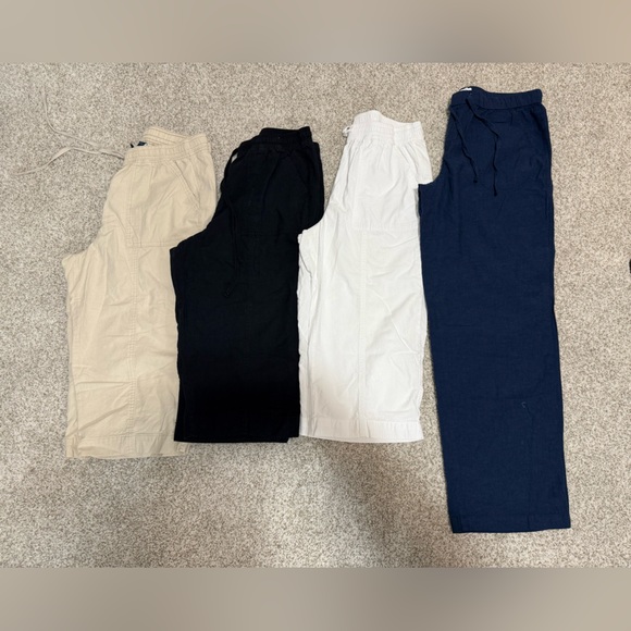 Women’s Bundle / Lot of 4 Pants Size Medium - Picture 1 of 16